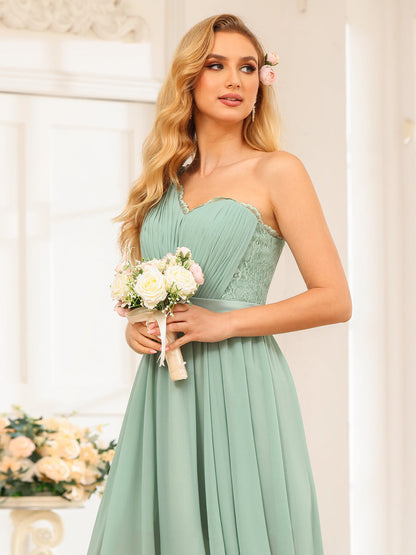 A-Linie/Prinzessin One-Shoulder-Kurzschluss-Hochzeitskleid mit Applikationen